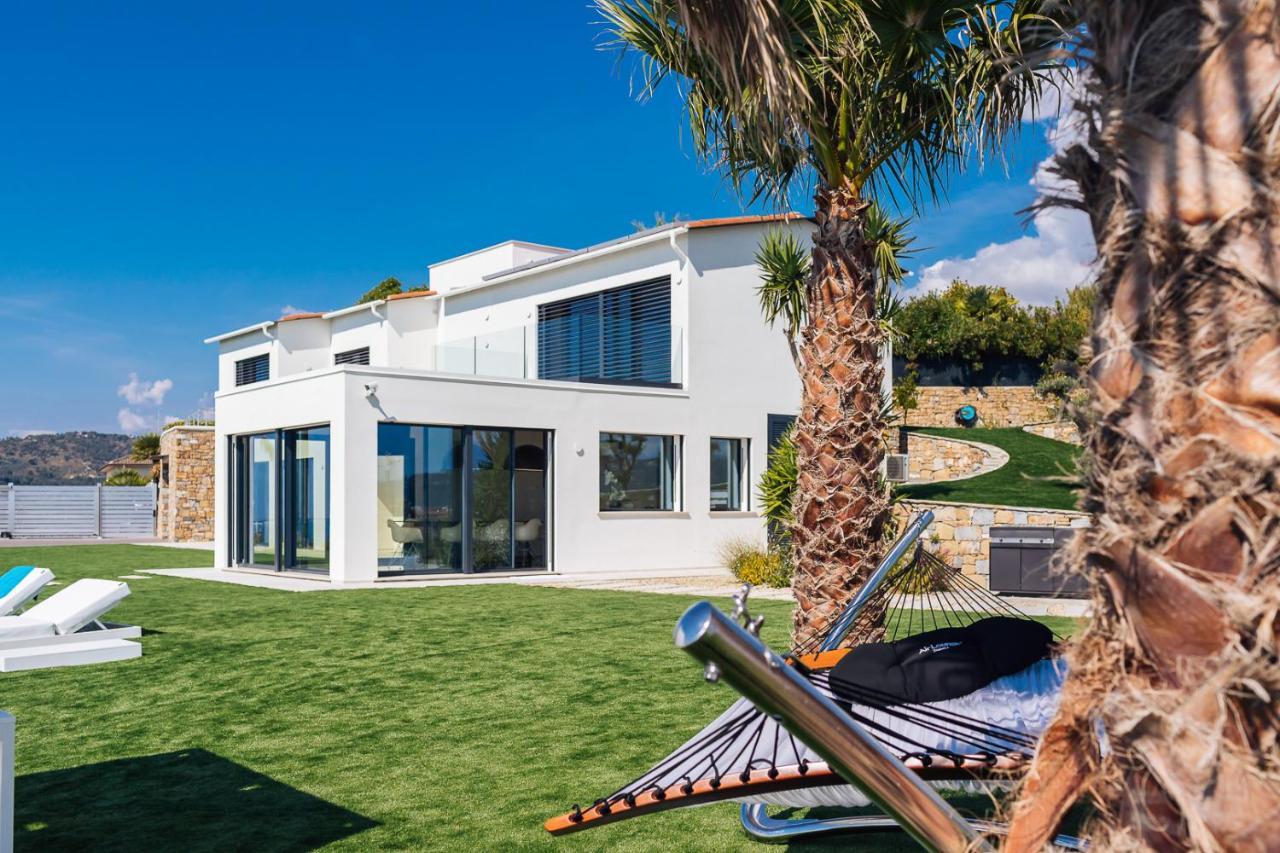 Villa Sabrina Riviera Dei Fiori A Picco Sul Mare Con Piscina Privata ,Wellness & Spa Империа Екстериор снимка