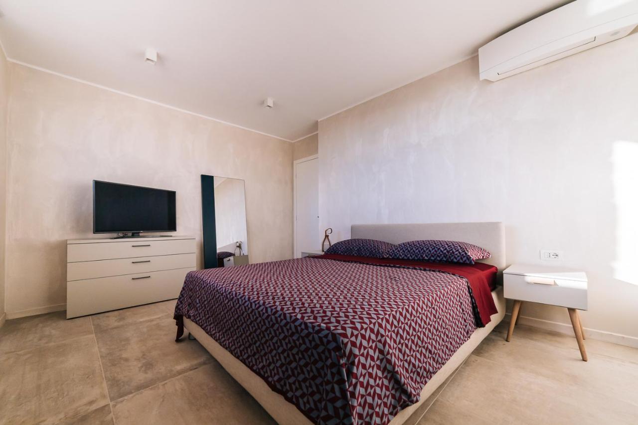 Villa Sabrina Riviera Dei Fiori A Picco Sul Mare Con Piscina Privata ,Wellness & Spa Империа Екстериор снимка