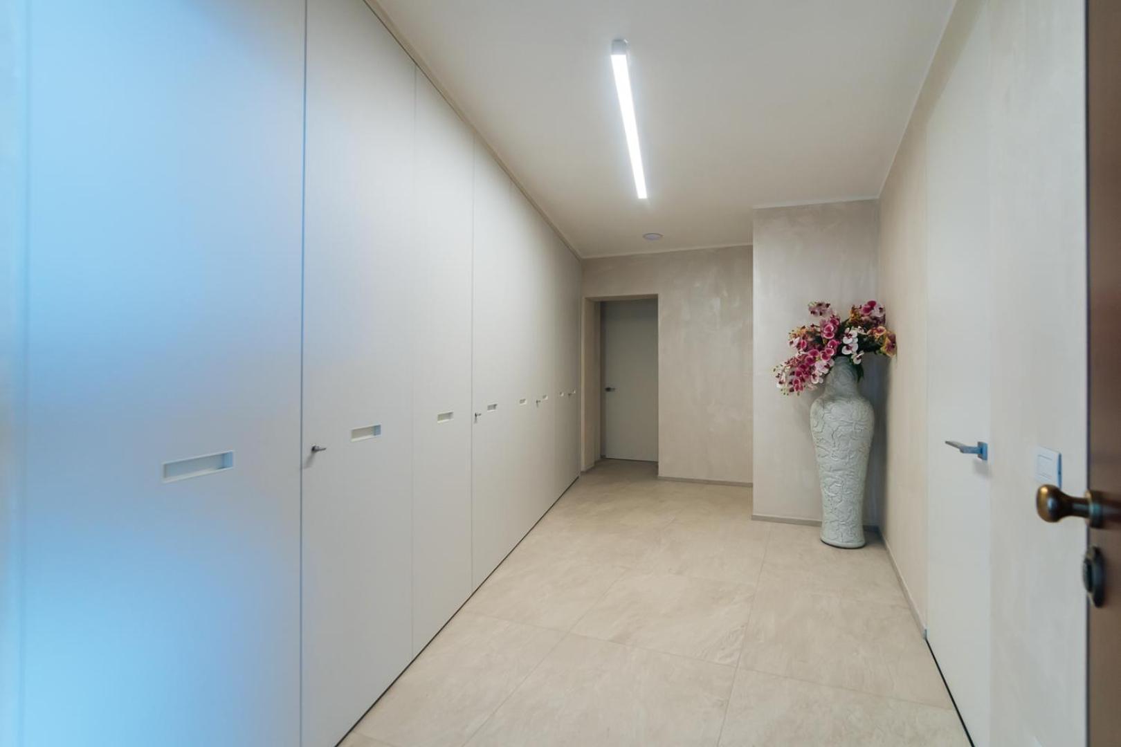 Villa Sabrina Riviera Dei Fiori A Picco Sul Mare Con Piscina Privata ,Wellness & Spa Империа Екстериор снимка